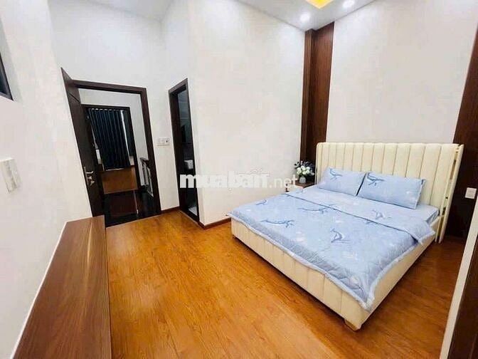 2 tang đẹp lung linh nguyên thị thập ngay ngã tư nguyên văn linh gần