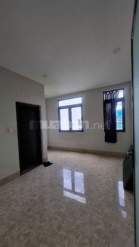 Cho thuê nhà phố 1 trệt 2 lau bình dương 