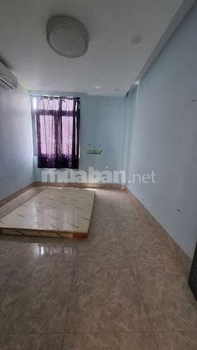 Cho thuê nhà phố 1 trệt 2 lau bình dương 