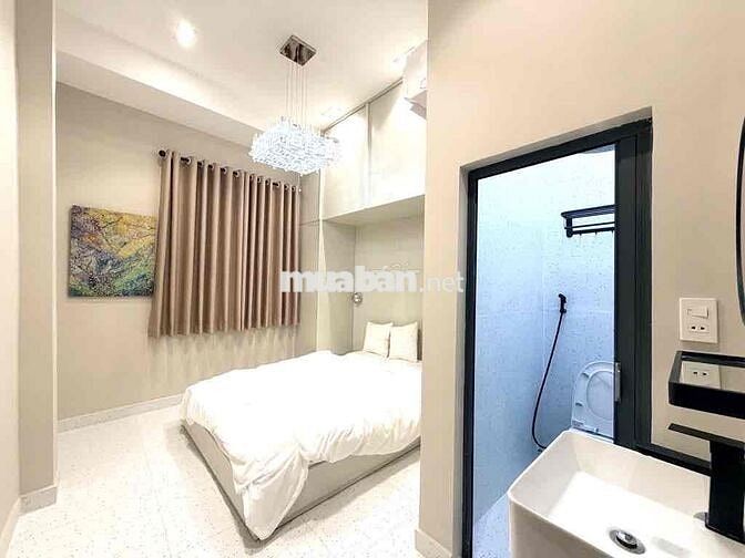 Hẻm Xe Hơi | Ngã Tư Hàng Xanh | 28M2 | Mới ở ngay full nội thất | Ở -
