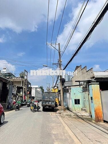 MT Sát Chung Cư Bàu Cát Nối Ra ĐH Văn Hiến Và BV Quận Đ.Thái Thị Nhạn