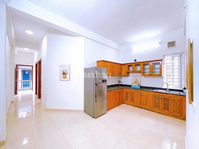 HIẾM - HOÀNG QUỐC VIỆT - NGUYỄN VĂN HUYÊN- 70M - 5 TẦNG - MT 5M 