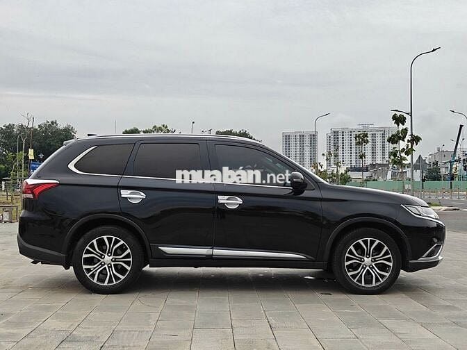 Mitsubishi Outlander 2.0 Premium 2017 - Nhập Nhật