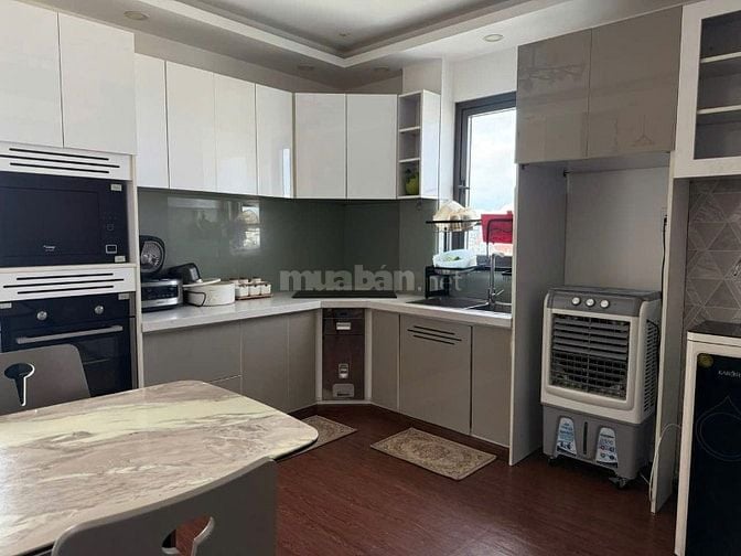 Bán nhà mặt tiền đường Số 8, Phường Bình Hưng Hòa A, Quận Bình Tân