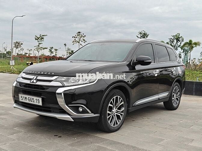 Mitsubishi Outlander 2.0 Premium 2017 - Nhập Nhật