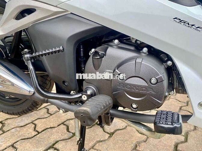 Siêu Mới FUTURE 125Fi LED 2024 Lăn bánh 3.200Km