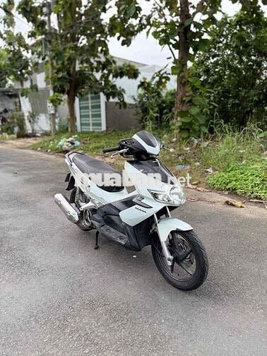 -Bán Honda Air Blade 110 Máy Zin Êm Rất Ngon