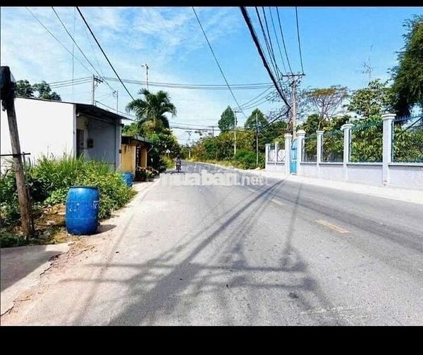 HÀNG CỰC PHẨM BÁN NHANH LÔ ĐẤT 200M2 GẦN CẦU VƯỢT CỦ CHI , GIÁ 950TR