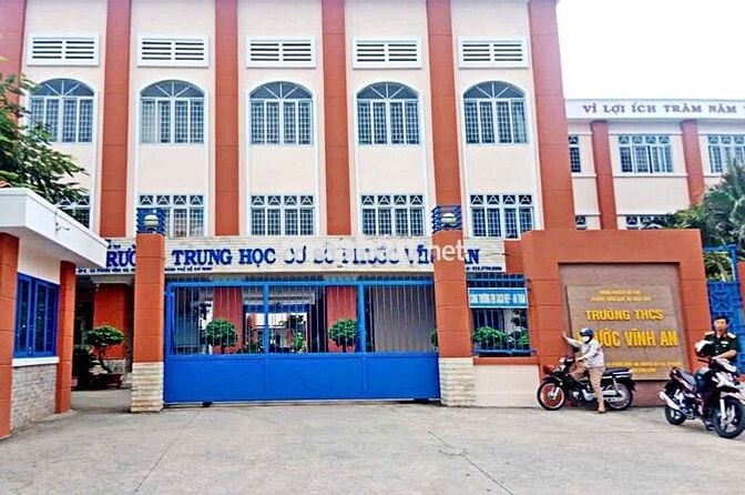 Tôi bán lô đất 172m2 giá 1tỷ280 đường Trần Văn Chẩm sổ hồng riêng