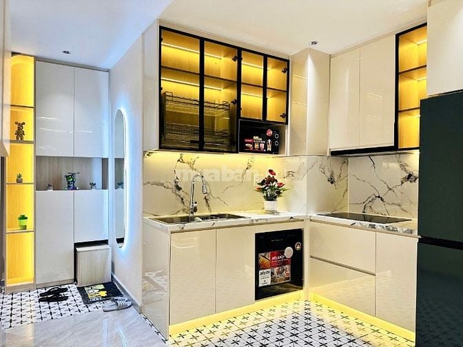 Bán căn hộ Sky Garden 2 lầu 11: 3PN-2WC 81m2. Giá bán 6,1 tỷ. T Lượng