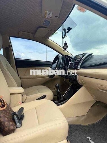 vios bản E xịn gia đình. xe cực mới rin 100%