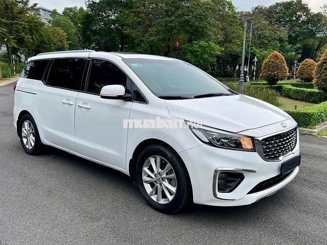 Kia Sedona 2018 foml mới 2019 bản funl dầu