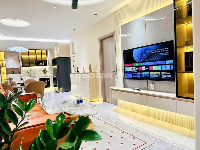 Bán căn hộ Sky Garden 2 lầu 11: 3PN-2WC 81m2. Giá bán 6,1 tỷ. T Lượng