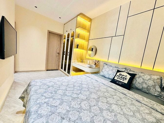 Bán căn hộ Sky Garden 2 lầu 11: 3PN-2WC 81m2. Giá bán 6,1 tỷ. T Lượng