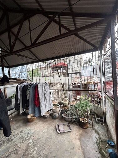 Cho thuê nhà số 4 ngách 30/46 phố Tạ Quang Bửu,phường Bách Khoa,Hà nội