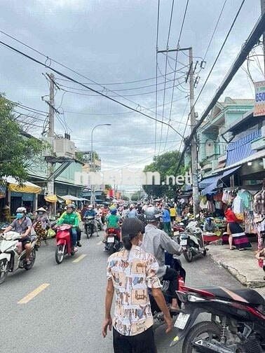Nhà Mặt Tiền Ngay Chợ Bình Chánh Hồ Chí Minh