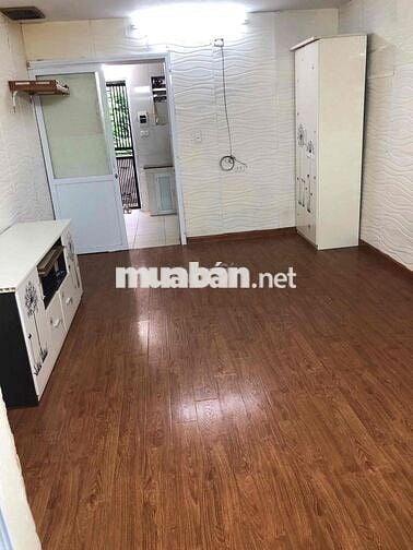 cho thuê căn tập thể 2 phòng ngủ ngõ Hoà Bình 7
