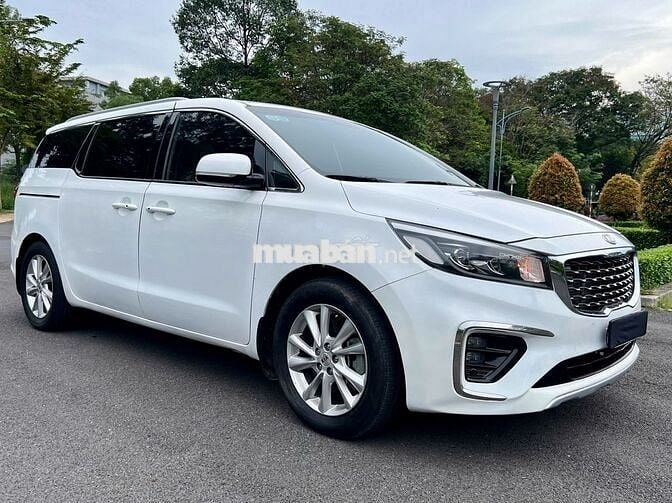 Kia Sedona 2018 foml mới 2019 bản funl dầu