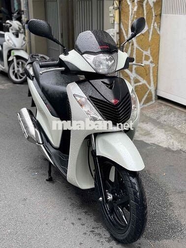 Sh 150i Màu trắng đen xe đẹp