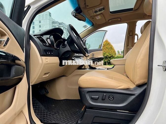 Kia Sedona 2018 foml mới 2019 bản funl dầu