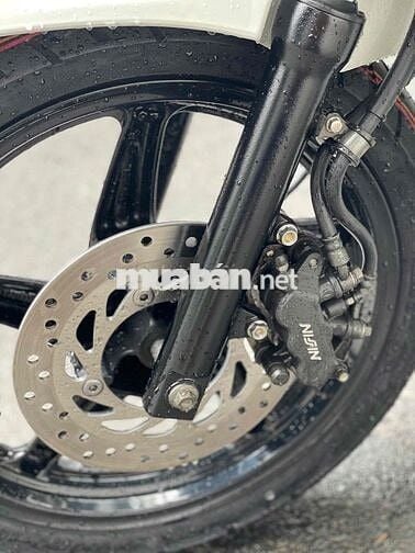 Sh 150i Màu trắng đen xe đẹp