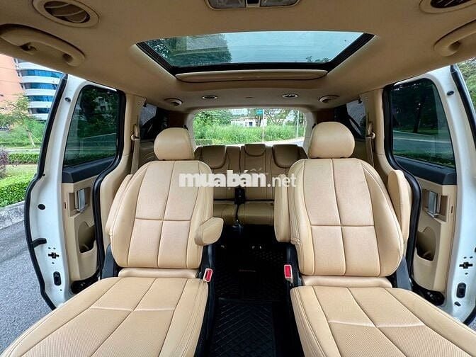 Kia Sedona 2018 foml mới 2019 bản funl dầu