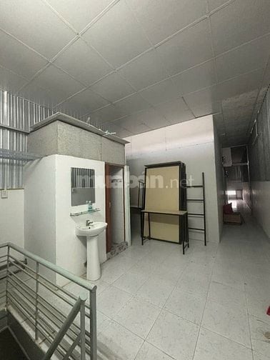 PHÒNG TRỌ GIÁ BÌNH DÂN CUỐI ĐƯỜNG CAO LỖ