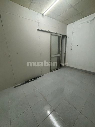 PHÒNG TRỌ GIÁ BÌNH DÂN CUỐI ĐƯỜNG CAO LỖ