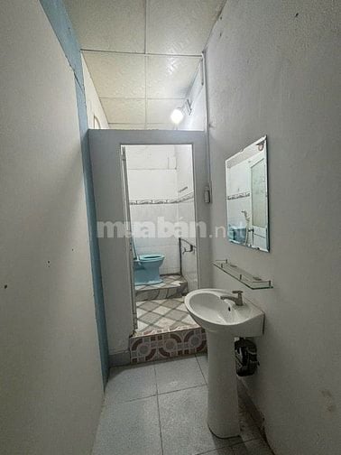 PHÒNG TRỌ GIÁ BÌNH DÂN CUỐI ĐƯỜNG CAO LỖ