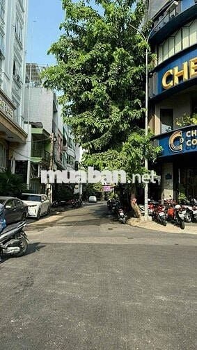 Chính Chủ bán nhà 49 Hoa hồng. Bán để lại full Nội thất, 4PN & 5WC