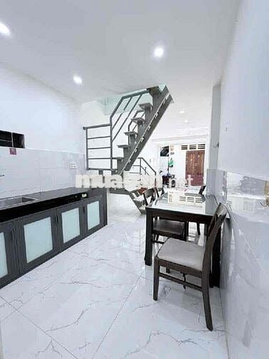 Bán Nhà Trung Tâm Tân Phú-30m2-Chỉ 3.XTỷ-2Tầng-Sát Chợ Và Trường Học