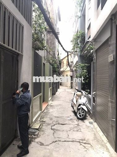 BÁN ĐẤT TẶNG NHÀ CẦU GIẤY_60M_CÓ 7P KK_DÂN XÂY_NGÕ THÔNG_20M RA OTO