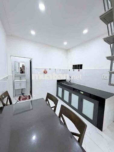 Bán Nhà Trung Tâm Tân Phú-30m2-Chỉ 3.XTỷ-2Tầng-Sát Chợ Và Trường Học