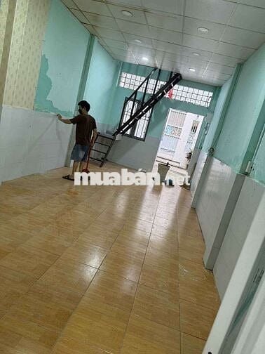 CHO THUÊ NHÀ HẺM 3 GÁC, 2 XET, NI SU HUYNH LIÊN Q.TÂN BINH