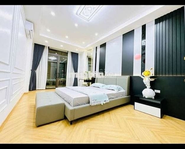 Tôi cần bán nhà mặt ngõ Trần Duy Hưng, 6tầng thang máy full nội thất