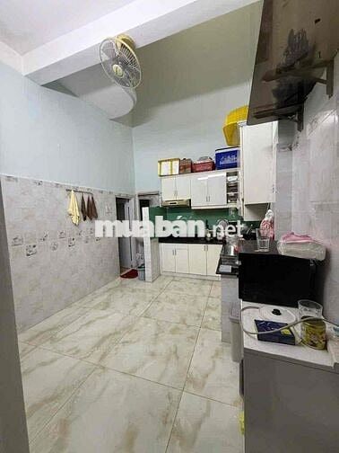 cho thuê nhà hxh ba vân p14 tân bình. DT: 5m x 20m 1 lầu. 3p giá 17tr