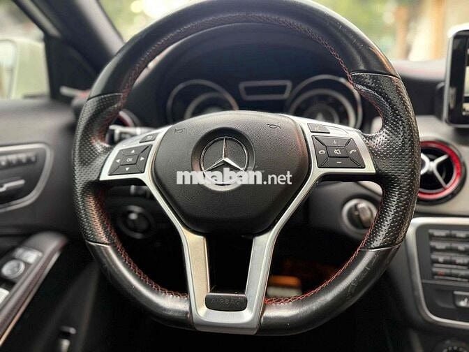 Cần bán gấp Mercedes benz GLA  45 AMG 4MATIC