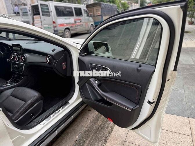 Cần bán gấp Mercedes benz GLA  45 AMG 4MATIC