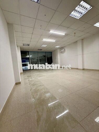 CHO THUÊ BUILDING VỊ TRÍ ĐẸP MẶT TIỀN NGUYỂN THÁI SƠN (7 LẦU 6mX13m)