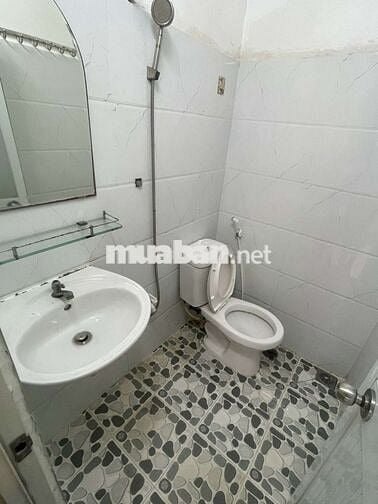 Phòng 22m2. Ban Công. Máy lạnh. Ngay Ngã 4 Phan Văn Trị - P7 Gò Vấp