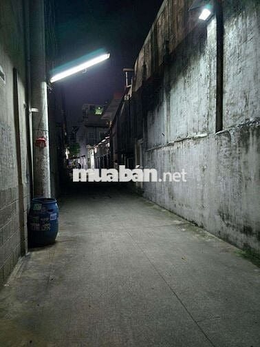 Chỉ 1,95 Tỷ , Nhà 3 Tầng, Ql1k, Linh Xuân , Thủ Đức