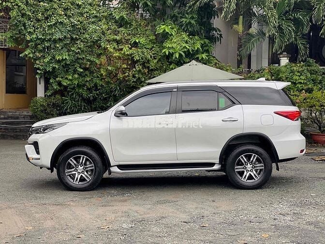 Toyota Fortuner 2.4AT 2022