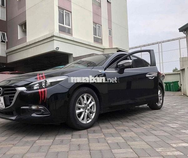 Mazda 3 2017 1.5 AT - 73000 km