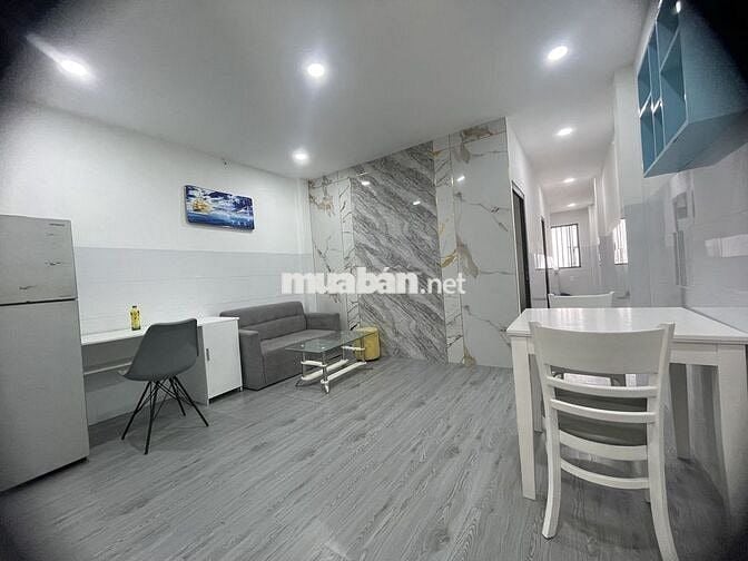 Căn hộ dịch vụ, full nội thất, 50m, 2phòng ngủ. Chân cầu Bình Triệu