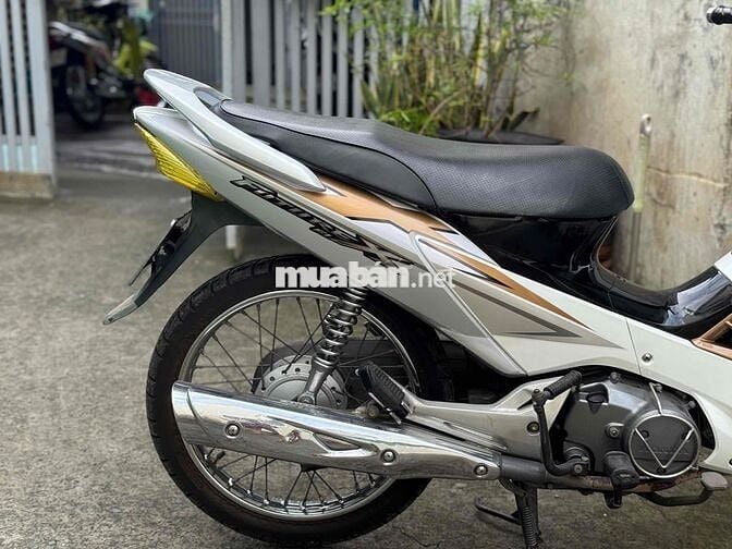 Future 125 X 2010 xăng cơ 9 chủ