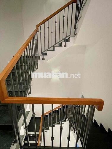 NHÀ MỚI, CÓ LỀ GẦN KHU ĂN UỐNG VẠN KIẾP SỐ 93 PHAN XÍCH LONG Q.BTH