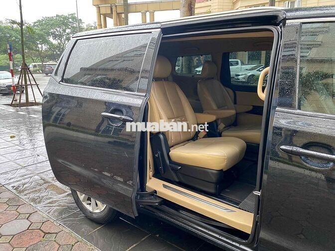 Kia Sedona số tự động máy dầu