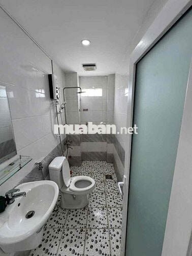 NC 4pn3wc kèm 4 máy lạnh hẻm 417 Quang Trung P10