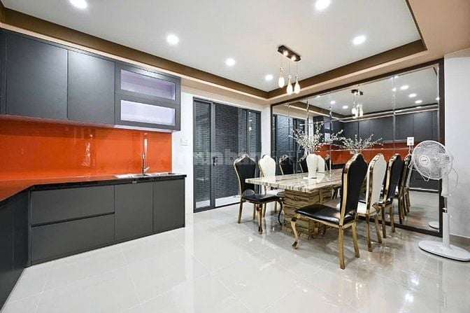 BÁN NHÀ ĐẸP PHỐ THỜI TRANG LÊ VĂN SỸ 
