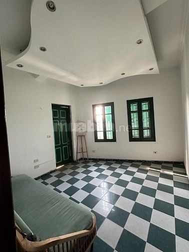 Binhbds cho thuê 3 tầng 3,4,5 mặt phố Tuệ Tĩnh view công viên